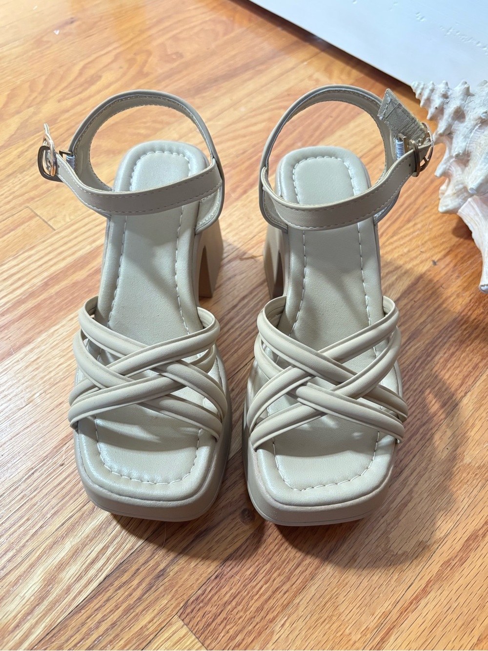 Women's Strappy Block Heel Sandals - Cream